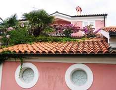 Rosa Haus