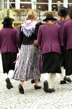 Volkstrachten