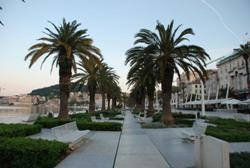 Strandpromenade an der Adria